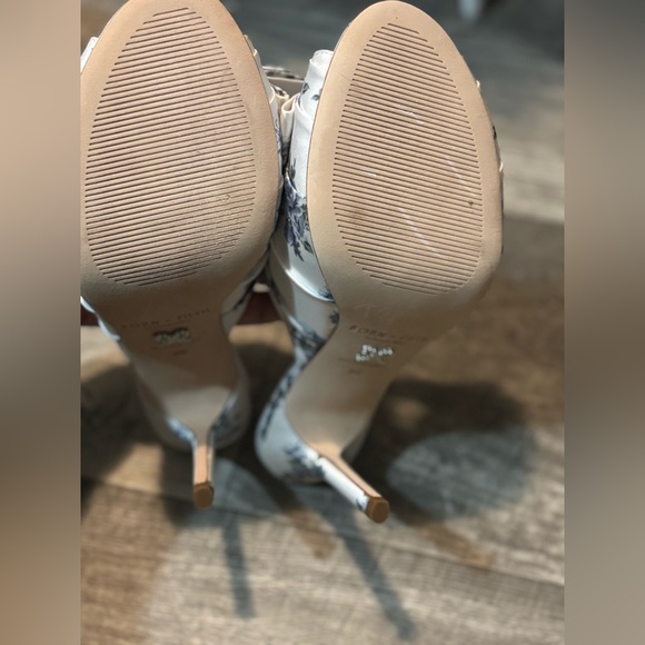 Born on Fifth for Antonio Melani Floral Heels - Picture 6 of 9